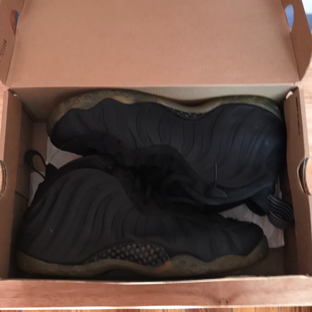Worn Black Foamposites